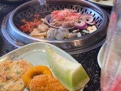 -釜御山海鲜烤肉火锅自助(新城市中心店)