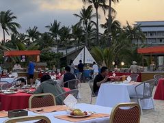 -亚龙湾希尔顿自助餐厅·海鲜·烧烤·沙滩BBQ·现场乐队