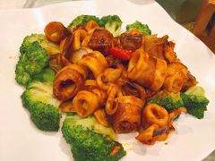 西兰花炒鱿鱼-香山家宴