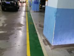 -环球港-停车场