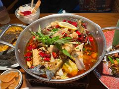 -菌自由丨野生菌火锅特色庭院餐厅(丽江古城店)