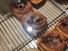 -VERIE BAKEHOUSE