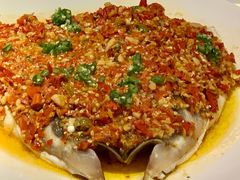 剁椒鲜鱼头-玖尹-新派中式餐酒馆