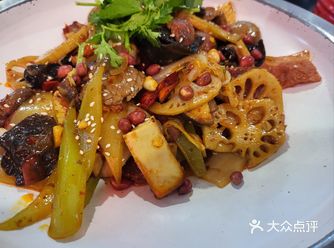 #春日吃喝记 尚悦湾工作日的午餐被人挤爆了