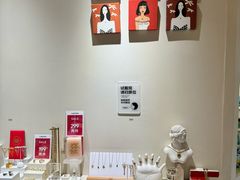 -LADY FAFA(巨鹿路陕西南路路口店)