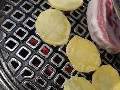 -唯成•韩国炭火烤肉 유성고기