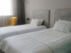 -白玉兰酒店(上海田子坊马当路地铁站店)