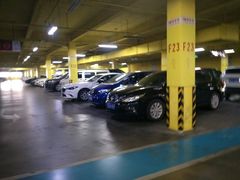 -欧尚超市苏州店停车场(金鸡湖路店)