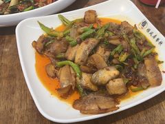 -佬缸炮江湖川菜(玉林店)