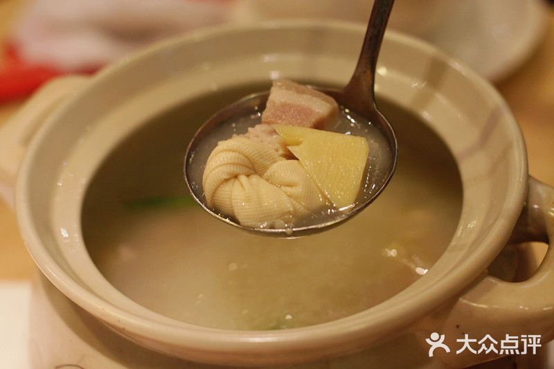 021上海菜主题餐厅(南京东路店)腌笃鲜图片