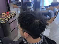 -藤野造型烫染·漂发