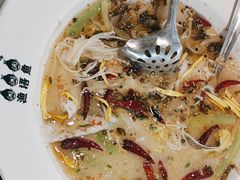 -渔语鱼酸菜鱼新川菜(来福士店)