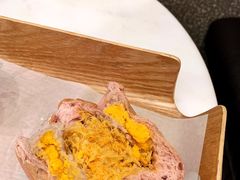 咸蛋黄嘟嘟包-奈雪的茶(东莞汇一城店)