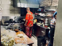 -粘豆包柴火铁锅炖
