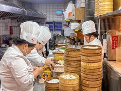 -馋三尺蟹粉小笼(人民广场店)