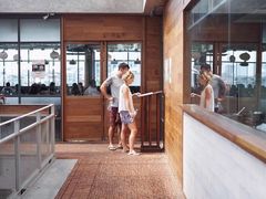 -ROAST coffee & eatery