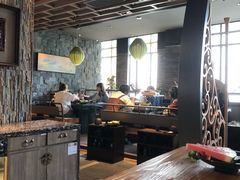 -湊湊火锅·茶憩(南京东路悦荟店)
