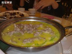 201104141129-老街饭庄·地道淮扬菜(扬子江北路总店)