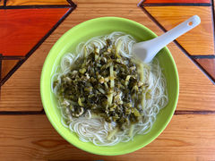 咸菜肉丝面-高桥特色小吃