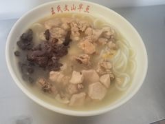 -文山荷鲜居(翠湖店)