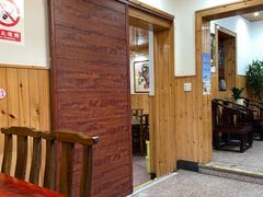-芦茨金富饭庄·25年老字号·专做稻草鸡
