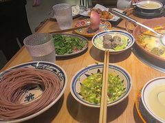 -洱火云南酸菜牛肉火锅(石景山当代商城店)