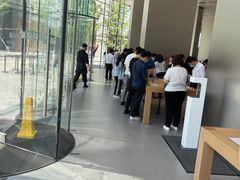 -Apple零售店(华贸购物中心店)