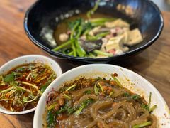 -万记麻辣烫国展总店
