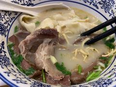 -八百里牛肉汤(盖饭·锅贴·万象城店)