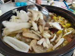 -菌之家·专业纯野生菌火锅·特色炒菌