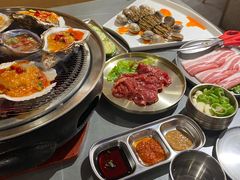 -围炉肉舍丹东海鲜烤肉·烤活鳗(步行街店)