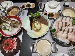 -红鼎豆捞·非遗鲍皇汤火锅(宝丰路店)