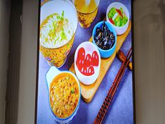 -裕兴记·蟹黄面馆养育巷精选店面馆