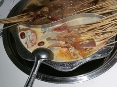 -佰人王串串香火锅(洋珠巷店)