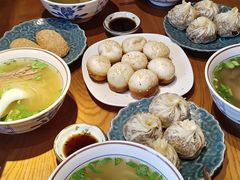 牛肉粉丝汤-鑫震源·苏式大虾生煎(山塘街店)