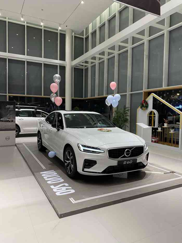 沈阳尊荣富沃沃尔沃4s店(沈河区店)-"卖车各种套路 1.