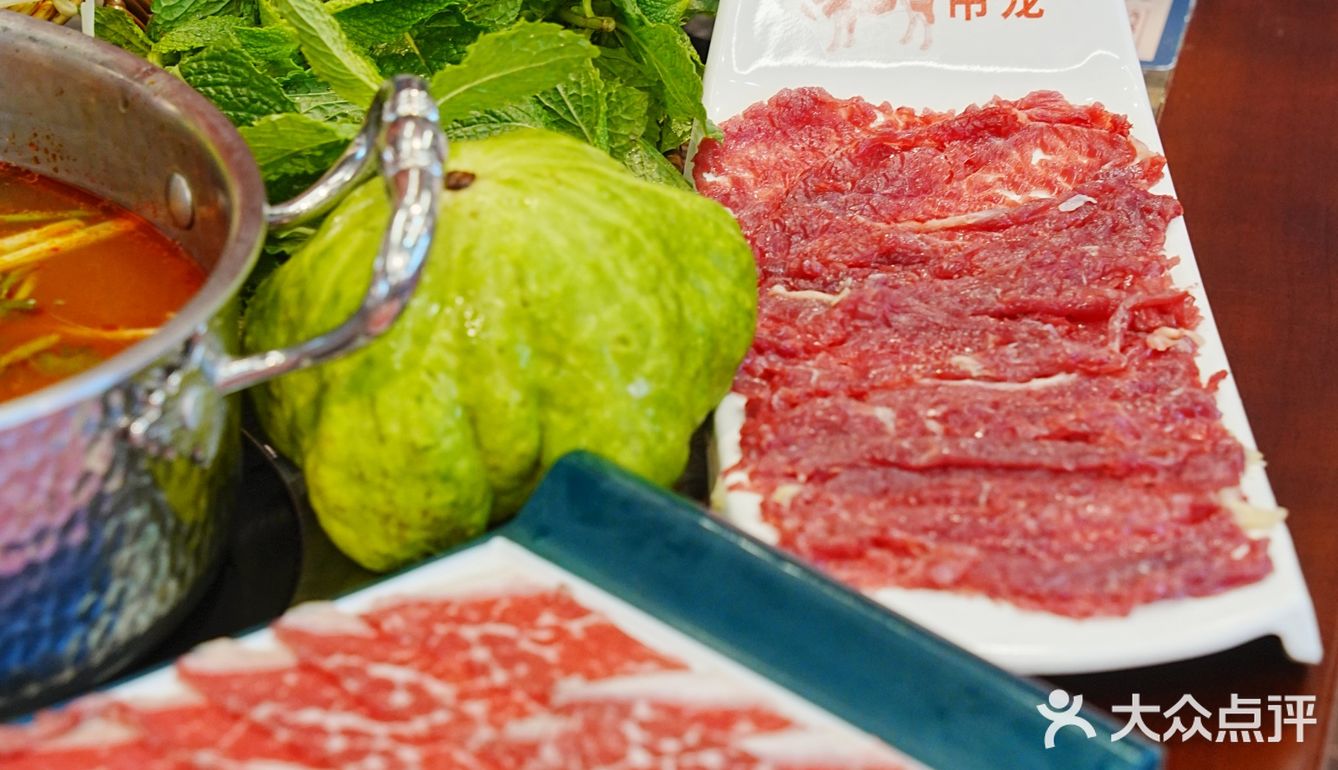 犇牛阁酸汤牛肉火锅，云贵美味一锅收！