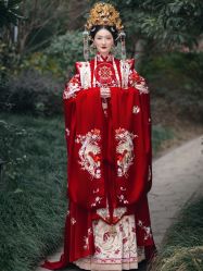 点击看大图 -洋洋婚纱品牌集合店