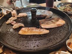 -江南猪肉商会无限续吃(弘大店)