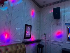 -皇马纯KTV·量贩·聚会(民治店)