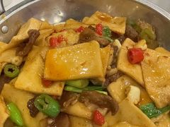 -江城燕子大排档(江汉路步行街店)