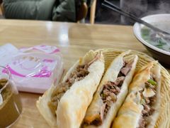 -金诚张妈妈羊汤·驴肉火烧(旧宫佳和园店)