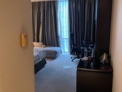 -青岛海尔洲际酒店