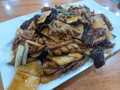 爆炒腰花-春水锅贴·传统鲁菜(大明湖店)