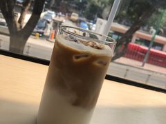 海盐焦糖冰拿铁-素咫咖啡CLIFEROSE