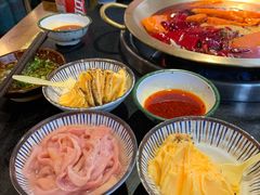 -王婆乔鲜鱼自助火锅(蜀汉路店)