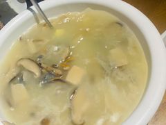 菌味鲜乌鸡汤-隔壁老王·家常云南菜(花巷店)