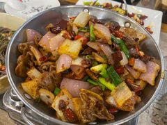 干锅肥肠-苗姑酒堂(仁义社区店)