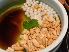-吃饭皇帝大土家民族菜(荟聚店)