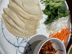 -关东小磨东北菜(上海长风大悦城店)